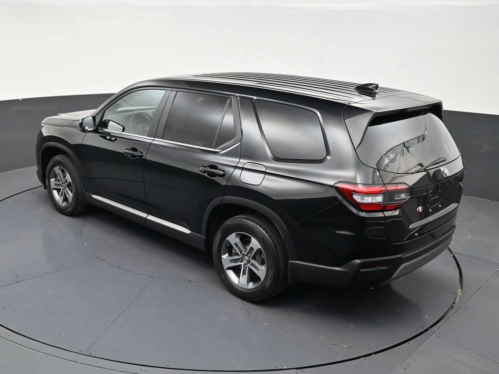 Used 2025 Honda Pilot EX-L image 14