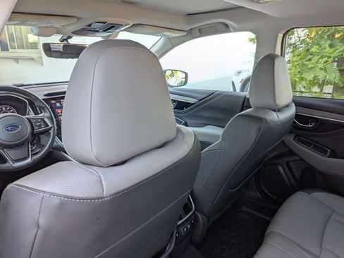 Used 2020 Subaru Outback Limited image 18