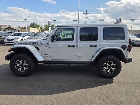 Used 2022 Jeep Wrangler Unlimited Rubicon w/ Cold Weather Group AWD/4WD image 6