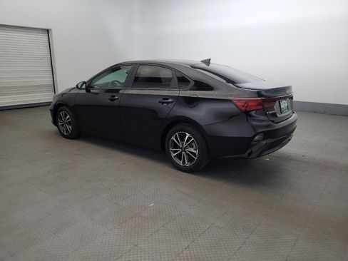 Used 2024 Kia Forte LXS FWD image 3