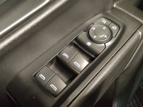 Used 2019 Chevrolet Silverado 1500 Custom Trail Boss w/ Custom Convenience Package AWD/4WD image 27