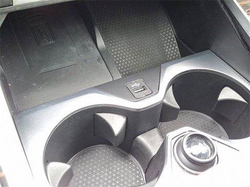 Used 2024 BMW X7 xDrive40i w/ Premium Package image 25