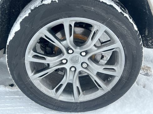 Used 2017 Jeep Grand Cherokee Overland w/ Jeep Active Safety Group image 14