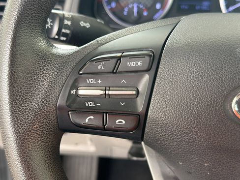Used 2020 Hyundai Elantra SEL FWD image 26