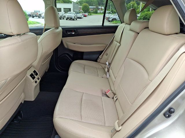 Used 2016 Subaru Outback 3.6R Limited AWD/4WD image 10