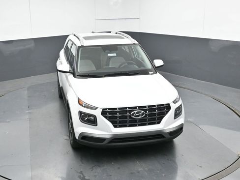 New 2026 Hyundai Venue SEL FWD image 24
