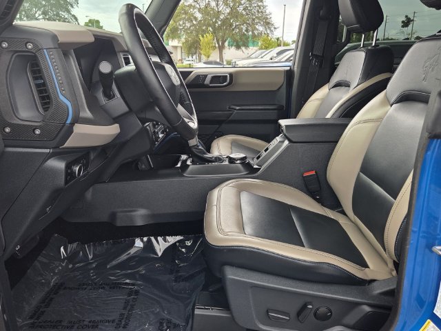 Used 2024 Ford Bronco Wildtrak AWD/4WD image 11