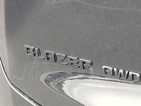 Used 2025 Chevrolet Blazer RS w/ Enhanced Convenience Package image 11