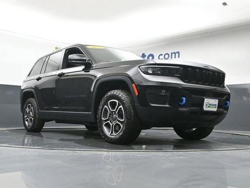Used 2023 Jeep Grand Cherokee Trailhawk image 25
