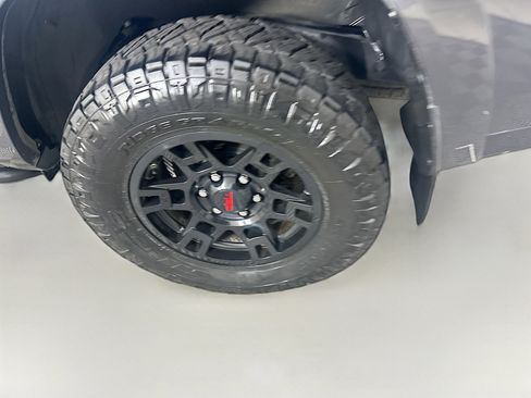 Used 2019 Toyota 4Runner TRD Off-Road Premium image 11