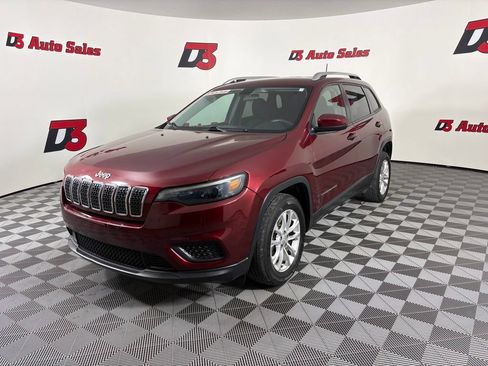 Used 2020 Jeep Cherokee Latitude FWD image 2