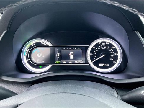 Used 2018 Kia Niro EX w/ EX Premium Package image 13