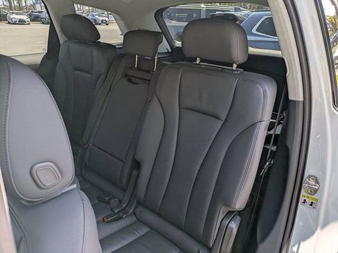 Used 2023 Audi Q7 3.0T Premium Plus AWD/4WD image 30