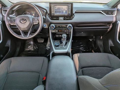 Certified 2022 Toyota RAV4 SE w/ Convenience Package AWD/4WD image 16