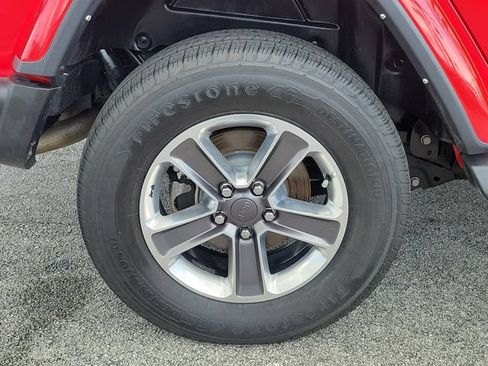 Used 2022 Jeep Wrangler Unlimited Sahara AWD/4WD image 6