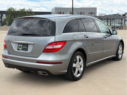 Used 2011 Mercedes-Benz R 350 BlueTEC 4MATIC image 8