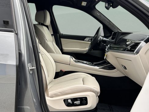 New 2026 BMW X7 xDrive40i w/ M Sport Package AWD/4WD image 33