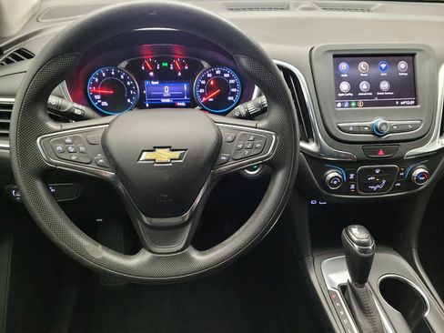 Used 2020 Chevrolet Equinox LT FWD image 22