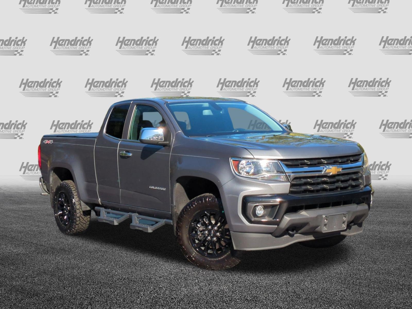 Used 2022 Chevrolet Colorado LT w/ LT Convenience Package AWD/4WD image 2
