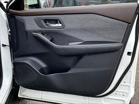 Certified 2023 Nissan Rogue SV image 12