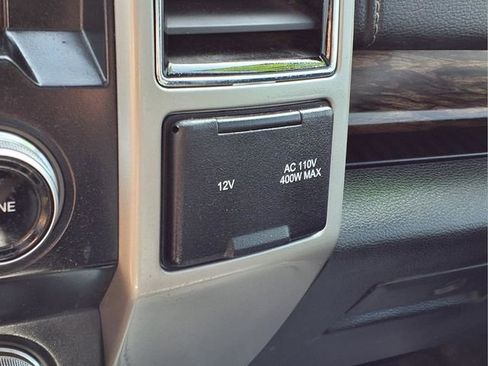 Used 2020 Ford F150 Lariat w/ Equipment Group 502A Luxury image 13