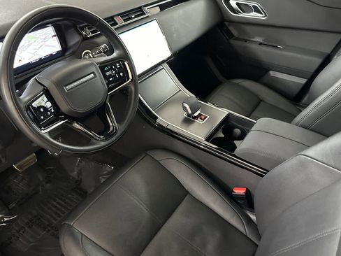 Used 2025 Land Rover Range Rover Velar Dynamic SE image 11