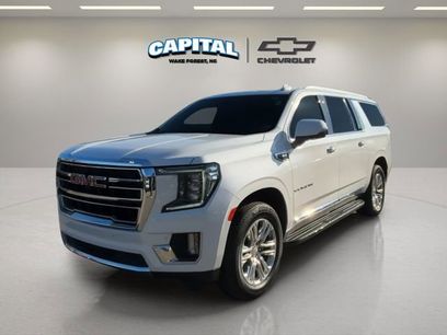 Used 2022 GMC Yukon XL SLT w/ SLT Premium Package