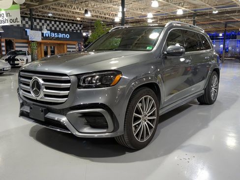 Used 2025 Mercedes-Benz GLS 450 GLS 450 image 1