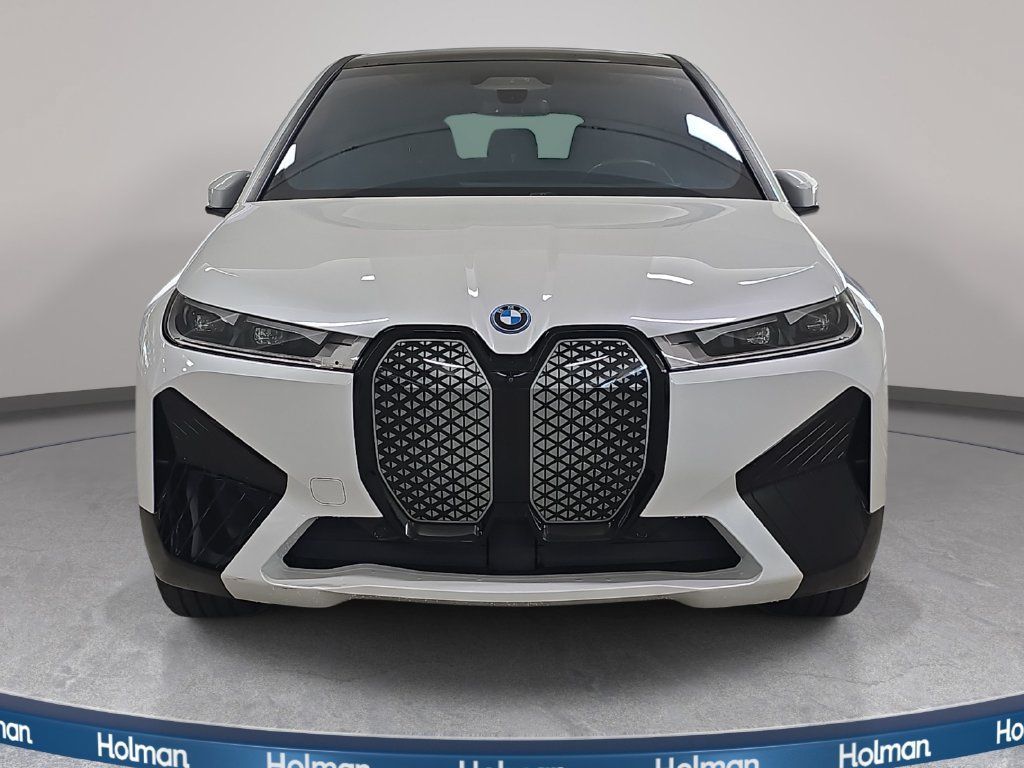 Certified 2024 BMW iX xDrive50 w/ Sport Package AWD/4WD image 3