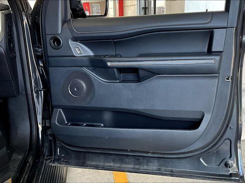 Used 2024 Ford Expedition Max XLT AWD/4WD image 29