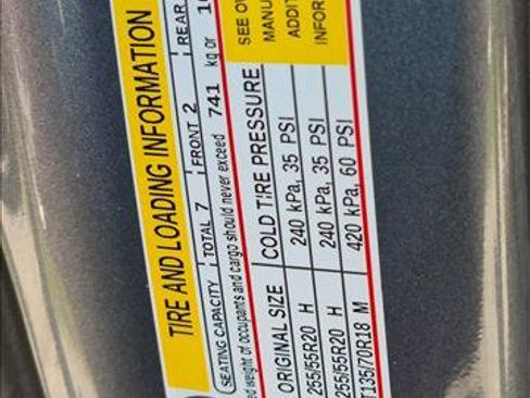 Used 2018 Buick Enclave Premium w/ Experience Buick Package FWD image 16