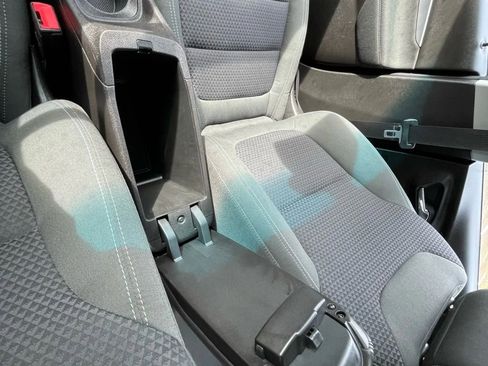 Used 2022 Chevrolet Bolt LT image 28