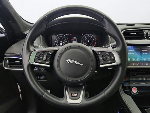 Used 2020 Jaguar F-PACE S AWD/4WD image 15