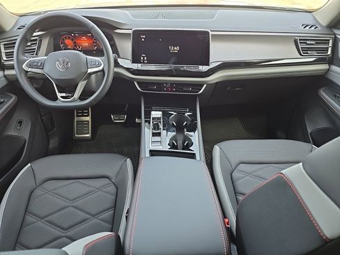 New 2026 Volkswagen Atlas Peak Edition AWD/4WD image 22