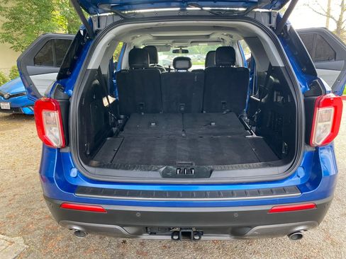 Used 2022 Ford Explorer XLT w/ Equipment Group 202A image 36