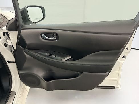 Used 2025 Nissan Leaf SV Plus FWD image 33