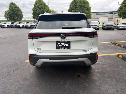Used 2025 Volkswagen Tiguan S AWD/4WD image 4
