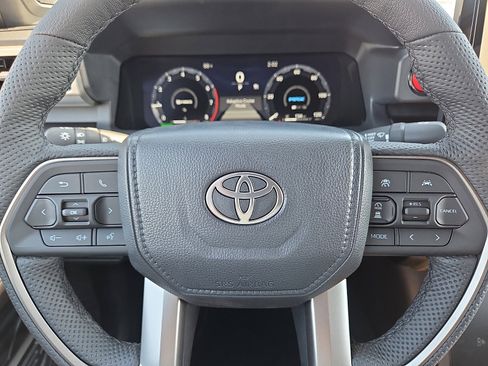 New 2026 Toyota Tacoma TRD Off-Road AWD/4WD image 14