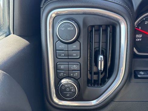 Used 2020 Chevrolet Silverado 1500 High Country w/ Technology Package image 19