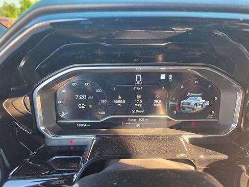Used 2022 GMC Sierra 1500 Elevation w/ X31 Off-Road Package AWD/4WD image 15