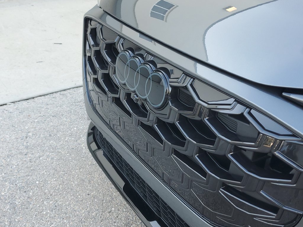 New 2026 Audi Q3 quattro 2.0T AWD/4WD image 11