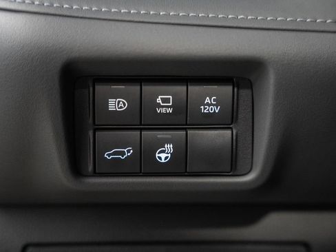 Used 2026 Toyota Highlander Platinum AWD/4WD image 51