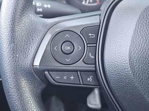 Used 2020 Toyota Corolla LE FWD image 16