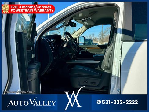 Used 2024 RAM 2500 Laramie AWD/4WD image 17