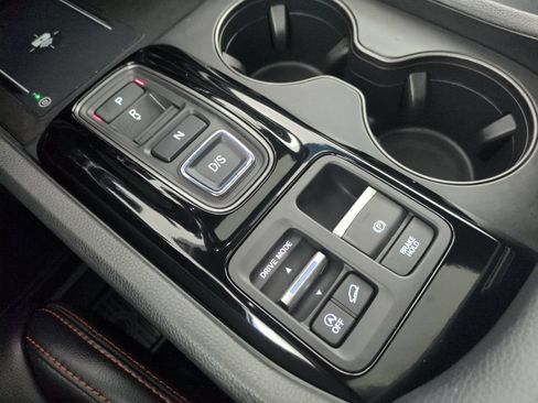 Certified 2025 Honda Pilot TrailSport image 27