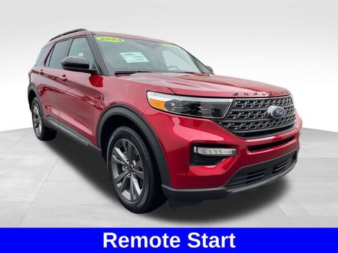 Used 2024 Ford Explorer XLT w/ Equipment Group 202A AWD/4WD image 7