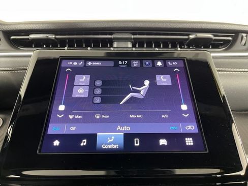 Used 2023 Jeep Grand Cherokee Altitude AWD/4WD image 29