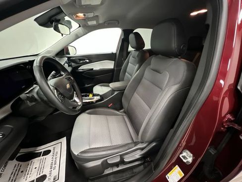 Certified 2024 Chevrolet Trax LT w/ Driver Confidence Package FWD image 19