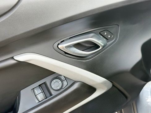 Used 2020 Chevrolet Camaro LT image 22