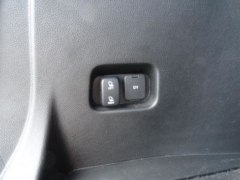 Used 2024 Ford Edge SEL image 22